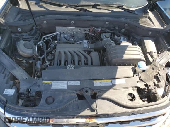 ✅ 2021 Volkswagen Atlas SEL Premium • VIN: 1V2TR2CA1MC545520 • Lot: 68675595. Listed on Copart with 30,261 mi. Free auction sales archive from the USA and detailed vehicle history report at DreamBid. Image 12.