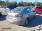 ✅ 2005 Mazda 3 s • VIN: JM1BK323X51235972 • Lot: 43474060. Wystawiony na IAAI z przebiegiem 135 961 mil. Bezpłatny archiwum sprzedaży aukcyjnych z USA i szczegółowy raport historii pojazdu na DreamBid. Zdjęcie 4.