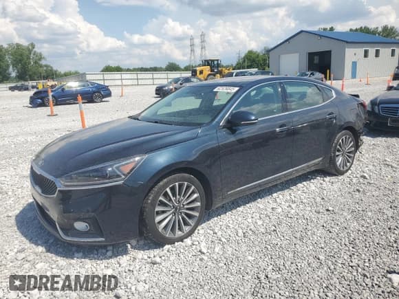 ✅ 2018 Kia Cadenza Technology • VIN: KNALC4J10J5101527 • Lot: 62526845. Wystawiony na Copart z przebiegiem 48 837 mil. Bezpłatny archiwum sprzedaży aukcyjnych z USA i szczegółowy raport historii pojazdu na DreamBid. Zdjęcie 1.