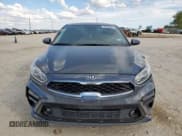 ✅ 2021 Kia Forte EX • VIN: 3KPF54AD2ME410865 • Lot: 85843325. Wystawiony na Copart z przebiegiem 108 623 mil. Bezpłatny archiwum sprzedaży aukcyjnych z USA i szczegółowy raport historii pojazdu na DreamBid. Zdjęcie 5.