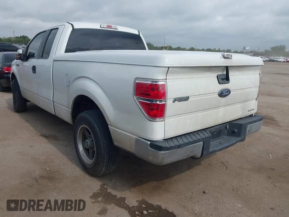 ✅ 2012 Ford F-150 XL • VIN: 1FTEX1CM4CKD15592 • Lot: 42410916. Listed on IAAI with 166,691 mi. Free auction sales archive from the USA and detailed vehicle history report at DreamBid. Image 3.