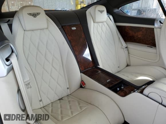 ✅ 2013 Bentley Continental GT • VIN: SCBFU7ZA7DC085543 • Lot: 71247074. Listed on Copart with 25,696 mi. Free auction sales archive from the USA and detailed vehicle history report at DreamBid. Image 10.