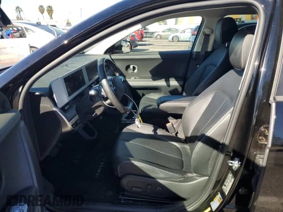 2022 Hyundai Ioniq 5 SEL z VIN KM8KN4AE4NU062542, wystawiony jako Copart lot #39824044 z przebiegiem 22 029 mil mil oraz . Historia ofert i sprzedaży dostępna na DreamBid. Obrazek 7.