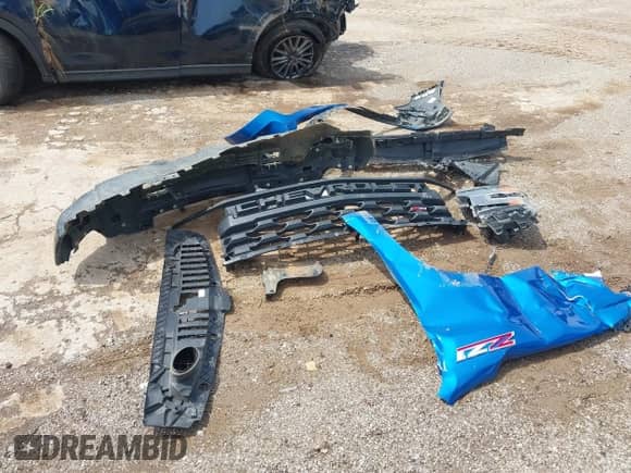 2022 Chevrolet Silverado 1500 Custom Trail Boss with VIN 3GCPDCED8NG662329, listed as a IAAI auction lot 42463966 with 72,370 mi miles and . Bid and sale history available at DreamBid. Image 12.