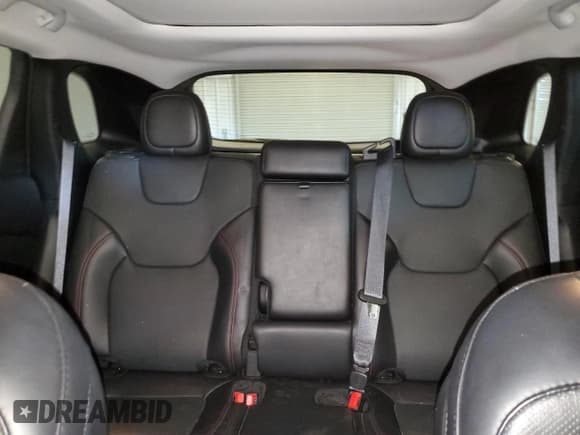 ✅ 2019 Jeep Cherokee Trailhawk • VIN: 1C4PJMBX7KD484922 • Lot: 84998005. Listed on Copart with 93,636 mi. Free auction sales archive from the USA and detailed vehicle history report at DreamBid. Image 10.