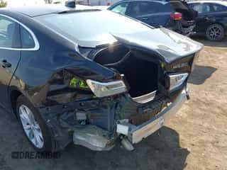 2023 Chevrolet Malibu LT z VIN 1G1ZD5ST6PF250732, wystawiony jako IAAI lot #43255185 z przebiegiem 60 163 mil mil oraz . Historia ofert i sprzedaży dostępna na DreamBid. Obrazek 6.