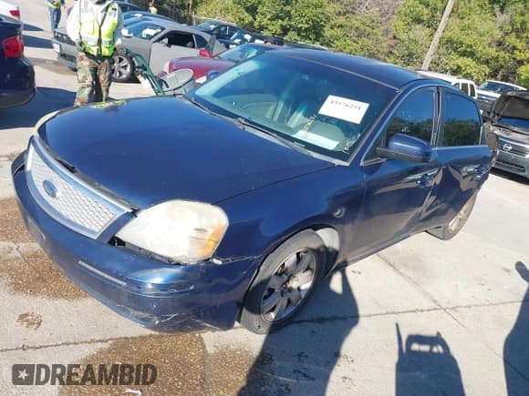 ✅ 2007 Ford Five Hundred SEL • VIN: 1FAHP241X7G157720 • Lot: 43576251. Wystawiony na IAAI z przebiegiem 187 586 mil. Bezpłatny archiwum sprzedaży aukcyjnych z USA i szczegółowy raport historii pojazdu na DreamBid. Zdjęcie 2.