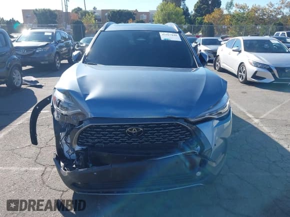 ✅ 2024 Toyota Corolla Cross XLE • VIN: 7MUDAAAG0RV072946 • Lot: 43427848. Listed on IAAI with 48,881 mi. Free auction sales archive from the USA and detailed vehicle history report at DreamBid. Image 12.