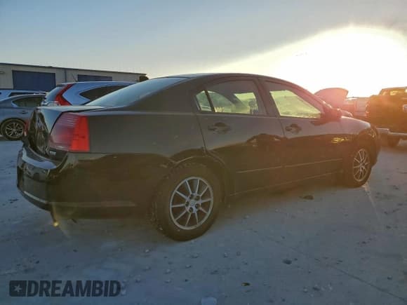 ✅ 2005 Mitsubishi Galant ES • VIN: 4A3AB36F45E037927 • Lot: 94725435. Wystawiony na Copart z przebiegiem 158 908 mil. Bezpłatny archiwum sprzedaży aukcyjnych z USA i szczegółowy raport historii pojazdu na DreamBid. Zdjęcie 3.