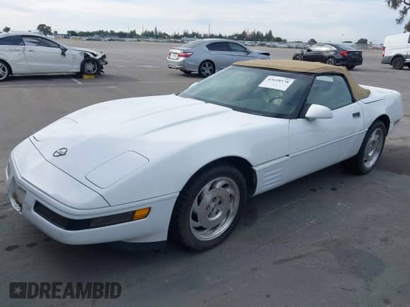 ✅ 1994 Chevrolet Corvette • VIN: 1G1YY32P1R5102357 • Lot: 43618578. Wystawiony na IAAI z przebiegiem 138 221 mil. Bezpłatny archiwum sprzedaży aukcyjnych z USA i szczegółowy raport historii pojazdu na DreamBid. Zdjęcie 2.