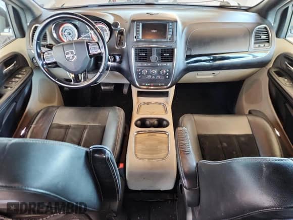 2018 Dodge Grand Caravan SXT z VIN 2C4RDGCG8JR239798, wystawiony jako Copart lot #85363345 z przebiegiem 122 879 mil mil oraz Szkoda całkowita • Salvage title. Historia ofert i sprzedaży dostępna na DreamBid. Obrazek 8.