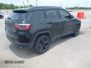 ✅ 2019 Jeep Compass Latitude • VIN: 3C4NJDBBXKT838972 • Lot: 42615357. Listed on IAAI with 77,210 mi. Free auction sales archive from the USA and detailed vehicle history report at DreamBid. Image 4.