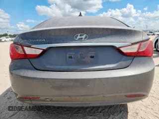 ✅ 2011 Hyundai Sonata GLS • VIN: 5NPEB4AC7BH112025 • Lot: 85532545. Listed on Copart with 110,164 mi. Free auction sales archive from the USA and detailed vehicle history report at DreamBid. Image 6.