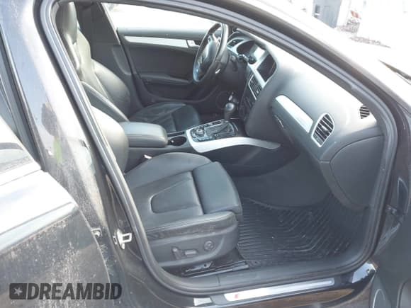 ✅ 2010 Audi S4 Prestige • VIN: WAUKGAFL6AA096026 • Lot: 41715065. Listed on IAAI with 85,381 mi. Free auction sales archive from the USA and detailed vehicle history report at DreamBid. Image 5.