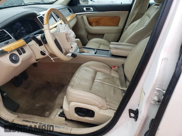 ✅ 2011 Lincoln MKS • VIN: 1LNHL9ER5BG602050 • Lot: 66167015. Wystawiony na Copart z przebiegiem 147 507 mil. Bezpłatny archiwum sprzedaży aukcyjnych z USA i szczegółowy raport historii pojazdu na DreamBid. Zdjęcie 7.