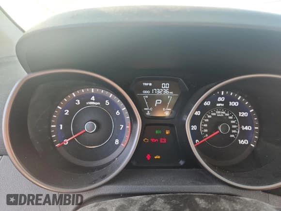 ✅ 2013 Hyundai Elantra Limited • VIN: 5NPDH4AE2DH421870 • Lot: 68691135. Listed on Copart with 173,236 mi. Free auction sales archive from the USA and detailed vehicle history report at DreamBid. Image 9.