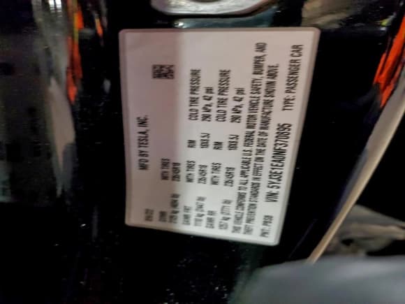 ✅ 2022 Tesla Model 3 • VIN: 5YJ3E1EA0NF370895 • Lot: 95686615. Wystawiony na Copart z przebiegiem 123 976 mil. Bezpłatny archiwum sprzedaży aukcyjnych z USA i szczegółowy raport historii pojazdu na DreamBid. Zdjęcie 13.