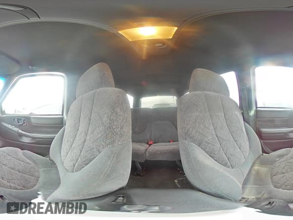 ✅ 1998 GMC Jimmy SLS • VIN: 1GKDT13W9W2506846 • Lot: 84854964. Listed on Copart with 151,051 mi. Free auction sales archive from the USA and detailed vehicle history report at DreamBid. Image 12.