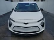 ✅ 2023 Chevrolet Bolt EV 1LT • VIN: 1G1FW6S08P4199013 • Lot: 61009004. Wystawiony na Copart z przebiegiem 10 925 mil. Bezpłatny archiwum sprzedaży aukcyjnych z USA i szczegółowy raport historii pojazdu na DreamBid. Zdjęcie 5.