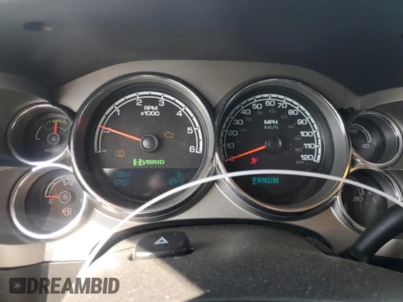 ✅ 2009 Chevrolet Silverado 1500 • VIN: 2GCFK135991117837 • Lot: 68920914. Listed on Copart with 172,039 mi. Free auction sales archive from the USA and detailed vehicle history report at DreamBid. Image 9.