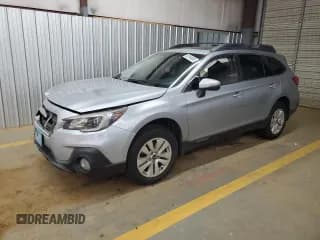 ✅ 2018 Subaru Outback Premium • VIN: 4S4BSAHCXJ3200547 • Лот: 92164045. Опубликован ранее на Copart с пробегом 131 995 миль. Бесплатный доступ к архиву аукционных продаж из США и подробный отчёт об истории автомобиля на DreamBid. Изображение 1.