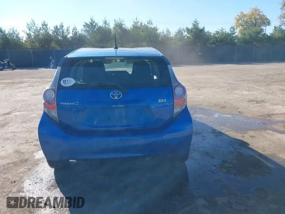 ✅ 2014 Toyota Prius Two • VIN: JTDKDTB38E1083409 • Лот: 43562903. Опубликован ранее на IAAI с пробегом 98 820 миль. Бесплатный доступ к архиву аукционных продаж из США и подробный отчёт об истории автомобиля на DreamBid. Изображение 17.