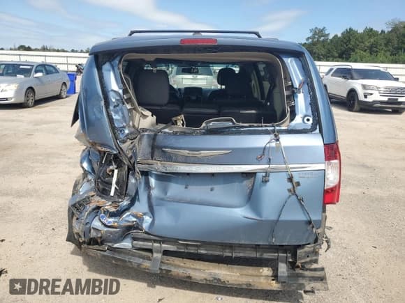 ✅ 2011 Chrysler Town & Country Touring L • VIN: 2A4RR8DG1BR782718 • Lot: 84973865. Wystawiony na Copart z przebiegiem 245 274 mil. Bezpłatny archiwum sprzedaży aukcyjnych z USA i szczegółowy raport historii pojazdu na DreamBid. Zdjęcie 6.