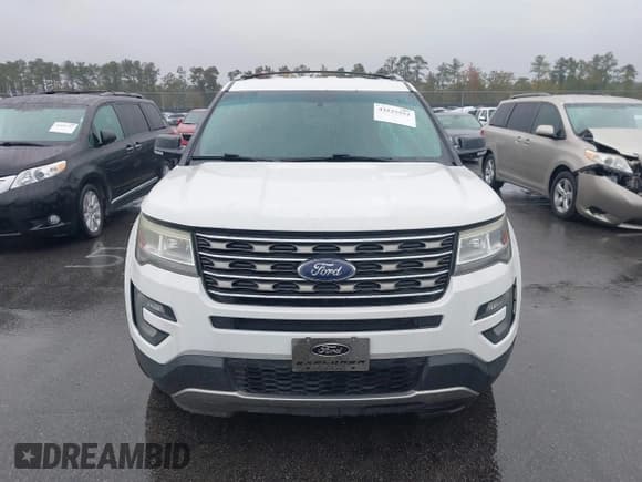✅ 2017 Ford Explorer XLT • VIN: 1FM5K7DHXHGC02626 • Lot: 43525552. Listed on IAAI with 130,815 mi. Free auction sales archive from the USA and detailed vehicle history report at DreamBid. Image 12.