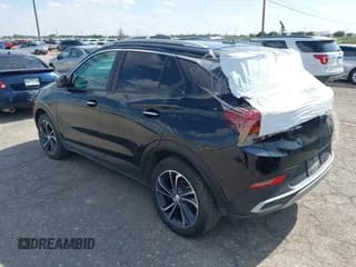 ✅ 2022 Buick Encore GX Select • VIN: KL4MMDSL5NB067073 • Lot: 42729918. Wystawiony na IAAI z przebiegiem 150 801 mil. Bezpłatny archiwum sprzedaży aukcyjnych z USA i szczegółowy raport historii pojazdu na DreamBid. Zdjęcie 3.