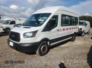 ✅ 2019 Ford Transit Passenger XL • VIN: 1FBAX2XM6KKB84733 • Lot: 84629655. Wystawiony na Copart z przebiegiem 145 446 mil. Bezpłatny archiwum sprzedaży aukcyjnych z USA i szczegółowy raport historii pojazdu na DreamBid. Zdjęcie 1.
