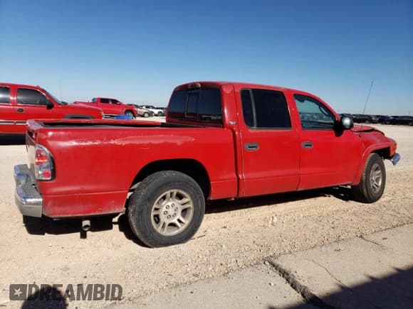 ✅ 2000 Dodge Dakota Sport • VIN: 1B7GL2AX1YS679788 • Lot: 84621604. Wystawiony na Copart z przebiegiem Nie podano. Bezpłatny archiwum sprzedaży aukcyjnych z USA i szczegółowy raport historii pojazdu na DreamBid. Zdjęcie 3.