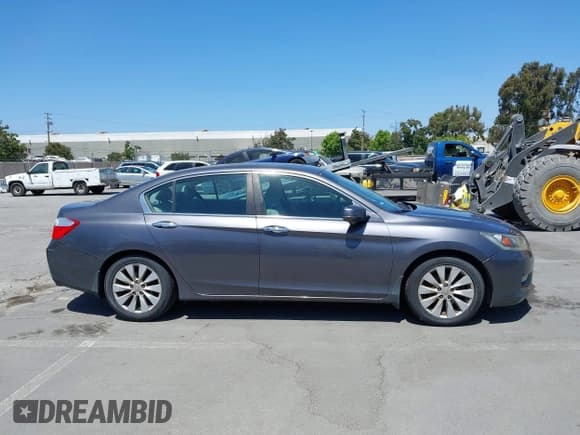 ✅ 2013 Honda Accord EX • VIN: 1HGCR2F76DA033881 • Lot: 42559749. Listed on IAAI with 247,708 mi. Free auction sales archive from the USA and detailed vehicle history report at DreamBid. Image 13.