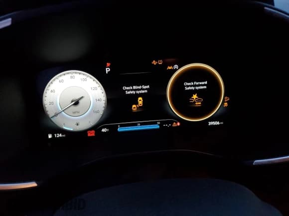 ✅ 2021 Hyundai Santa Fe SEL • VIN: 5NMS6DAJ6MH346713 • Lot: 82919463. Wystawiony na Copart z przebiegiem 39 506 mil. Bezpłatny archiwum sprzedaży aukcyjnych z USA i szczegółowy raport historii pojazdu na DreamBid. Zdjęcie 9.