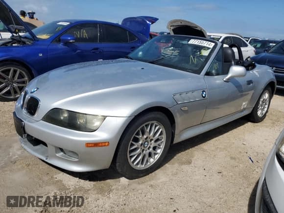 ✅ 2002 BMW Z3 2.5 • VIN: 4USCN33432LK52027 • Лот: 77155714. Опубликован ранее на Copart с пробегом 107 005 миль. Бесплатный доступ к архиву аукционных продаж из США и подробный отчёт об истории автомобиля на DreamBid. Изображение 1.
