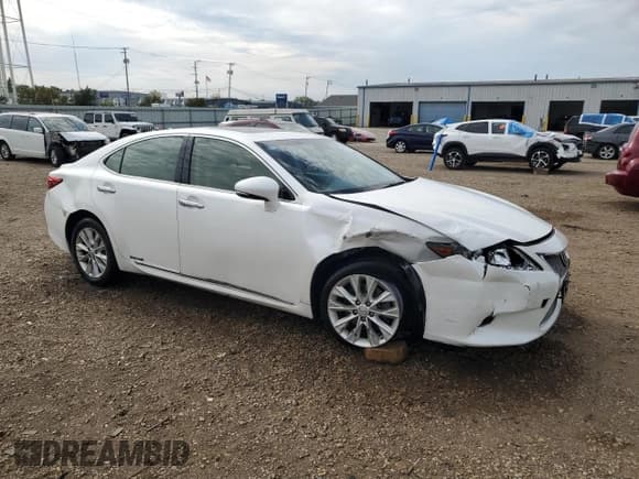 ✅ 2014 Lexus ES 300h • VIN: JTHBW1GG7E2066507 • Lot: 87070385. Listed on Copart with 192,440 mi. Free auction sales archive from the USA and detailed vehicle history report at DreamBid. Image 4.