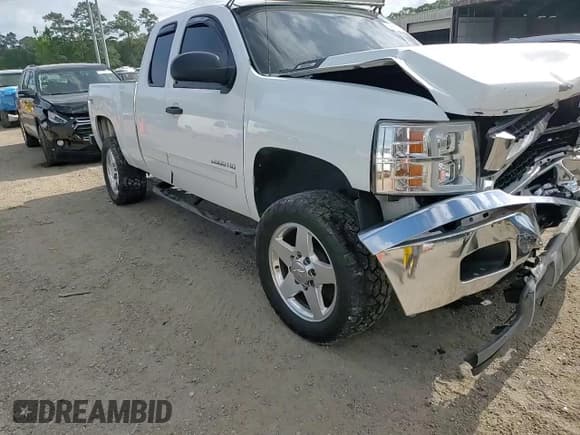 ✅ 2010 Chevrolet Silverado 2500HD LT • VIN: 1GC5KXBG8AZ220390 • Лот: 56926075. Опубликован ранее на Copart с пробегом 381 727 миль. Бесплатный доступ к архиву аукционных продаж из США и подробный отчёт об истории автомобиля на DreamBid. Изображение 14.
