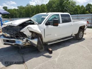 ✅ 2016 Chevrolet Silverado 2500HD LT • VIN: 1GC1KVE81GF262241 • Лот: 63675145. Опубликован ранее на Copart с пробегом 101 718 миль. Бесплатный доступ к архиву аукционных продаж из США и подробный отчёт об истории автомобиля на DreamBid. Изображение 1.