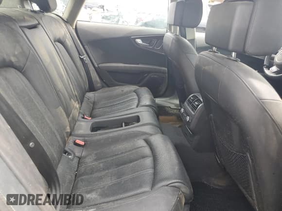 ✅ 2012 Audi A7 Prestige • VIN: WAU2GAFC4CN143422 • Lot: 84600575. Wystawiony na Copart z przebiegiem Nie podano. Bezpłatny archiwum sprzedaży aukcyjnych z USA i szczegółowy raport historii pojazdu na DreamBid. Zdjęcie 10.