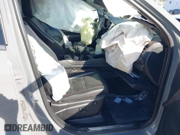 ✅ 2022 Dodge Durango R/T • VIN: 1C4SDHCT9NC217926 • Lot: 42145879. Wystawiony na IAAI z przebiegiem Nie podano. Bezpłatny archiwum sprzedaży aukcyjnych z USA i szczegółowy raport historii pojazdu na DreamBid. Zdjęcie 5.