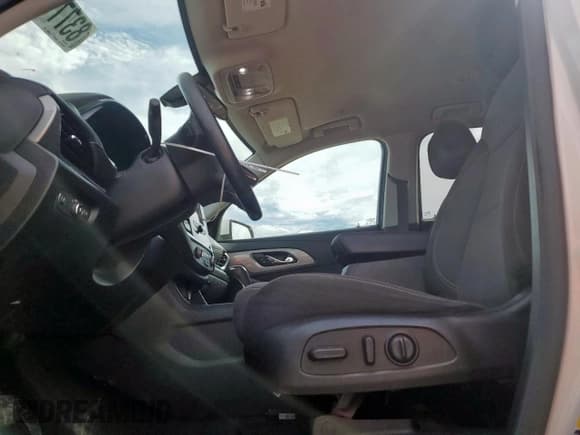 ✅ 2019 Chevrolet Traverse LT Cloth • VIN: 1GNERGKW7KJ185559 • Lot: 83775915. Wystawiony na Copart z przebiegiem 105 249 mil. Bezpłatny archiwum sprzedaży aukcyjnych z USA i szczegółowy raport historii pojazdu na DreamBid. Zdjęcie 7.