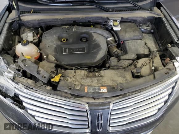 ✅ 2017 Lincoln MKC Reserve • VIN: 5LMTJ3DH3HUL69430 • Lot: 85755635. Wystawiony na Copart z przebiegiem 90 994 mil. Bezpłatny archiwum sprzedaży aukcyjnych z USA i szczegółowy raport historii pojazdu na DreamBid. Zdjęcie 11.