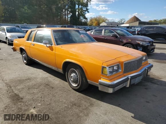 ✅ 1985 Buick LeSabre • VIN: 1G4BP37Y2FH856407 • Лот: 76331634. Опубликован ранее на Copart с пробегом 51 825 миль. Бесплатный доступ к архиву аукционных продаж из США и подробный отчёт об истории автомобиля на DreamBid. Изображение 4.