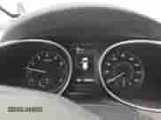 2017 Hyundai Santa Fe SE Ultimate z VIN KM8SRDHF7HU245182, wystawiony jako Copart lot #70010215 z przebiegiem 102 086 mil mil oraz Szkoda całkowita • Salvage title. Historia ofert i sprzedaży dostępna na DreamBid. Obrazek 9.