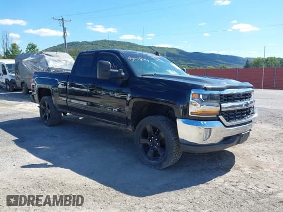 ✅ 2016 Chevrolet Silverado 1500 LT • VIN: 1GCVKREC3GZ317722 • Лот: 43041844. Опубликован ранее на IAAI с пробегом 130 811 миль. Бесплатный доступ к архиву аукционных продаж из США и подробный отчёт об истории автомобиля на DreamBid. Изображение 1.