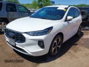 ✅ 2023 Ford Escape ST-Line Select • VIN: 1FMCU9NA9PUA02318 • Лот: 42223360. Опубликован ранее на IAAI с пробегом 22 502 миль. Бесплатный доступ к архиву аукционных продаж из США и подробный отчёт об истории автомобиля на DreamBid. Изображение 20.
