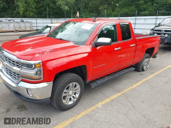 ✅ 2017 Chevrolet Silverado 1500 LT • VIN: 1GCVKREC1HZ120677 • Лот: 42999904. Опубликован ранее на IAAI с пробегом 72 548 миль. Бесплатный доступ к архиву аукционных продаж из США и подробный отчёт об истории автомобиля на DreamBid. Изображение 18.