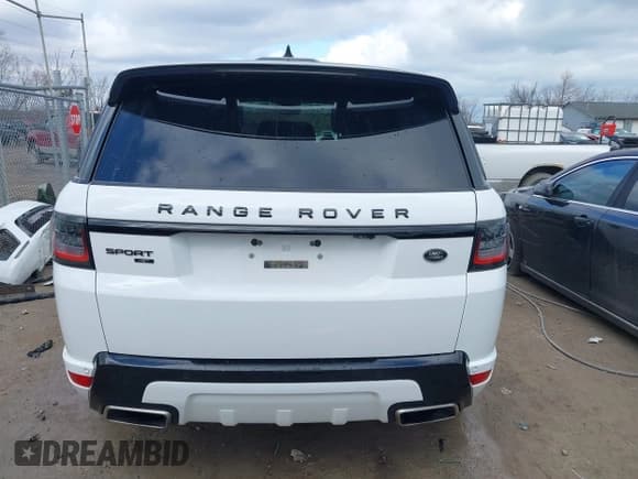 ✅ 2020 Land Rover Range Rover Sport HST • VIN: SALWS2RU0LA733551 • Lot: 41821701. Listed on IAAI with 65,746 mi. Free auction sales archive from the USA and detailed vehicle history report at DreamBid. Image 17.