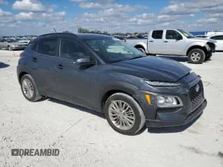 ✅ 2021 Hyundai Kona SEL • VIN: KM8K22AA1MU689188 • Лот: 40464364. Опубликован ранее на Copart с пробегом 15 161 миль. Бесплатный доступ к архиву аукционных продаж из США и подробный отчёт об истории автомобиля на DreamBid. Изображение 4.
