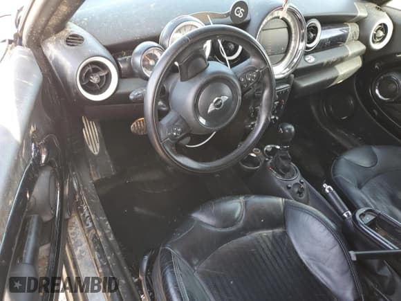 ✅ 2014 MINI Roadster S • VIN: WMWSY3C5XET595324 • Lot: 42704705. Wystawiony na Copart z przebiegiem 102 787 mil. Bezpłatny archiwum sprzedaży aukcyjnych z USA i szczegółowy raport historii pojazdu na DreamBid. Zdjęcie 8.