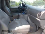 ✅ 2005 Ford Econoline Cargo • VIN: 1FTNE24W05HB33464 • Lot: 42458025. Wystawiony na IAAI z przebiegiem 191 356 mil. Bezpłatny archiwum sprzedaży aukcyjnych z USA i szczegółowy raport historii pojazdu na DreamBid. Zdjęcie 5.